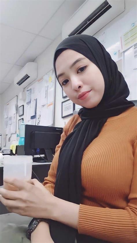 malay boobs